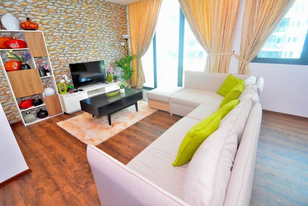 Vivacity Jazz Suite New Luxury Vivacity Cozy Home Lv8 Κουτσίνγκ Εξωτερικό φωτογραφία