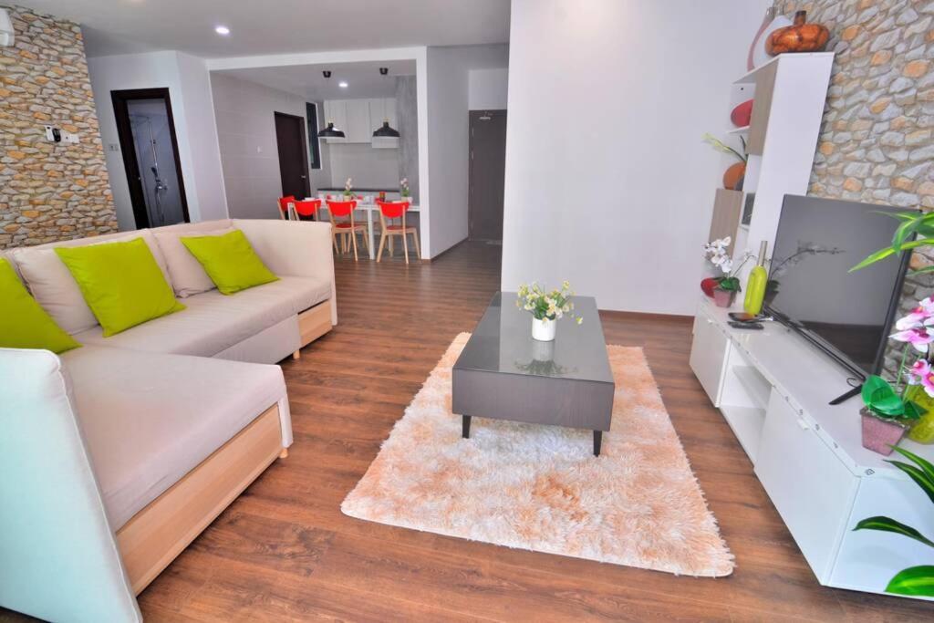 Vivacity Jazz Suite New Luxury Vivacity Cozy Home Lv8 Κουτσίνγκ Εξωτερικό φωτογραφία